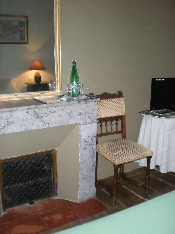Bed and Breakfast Manoir Larcouillet Merles