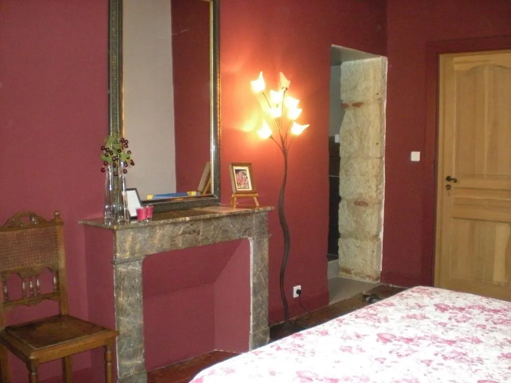 Bed and Breakfast Manoir Larcouillet Merles