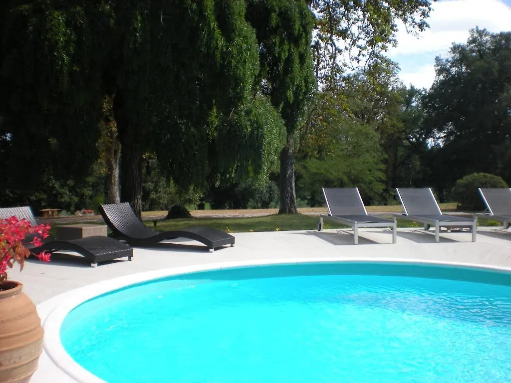 Frühstückspension Bed and Breakfast Manoir Larcouillet Merles Frankreich
