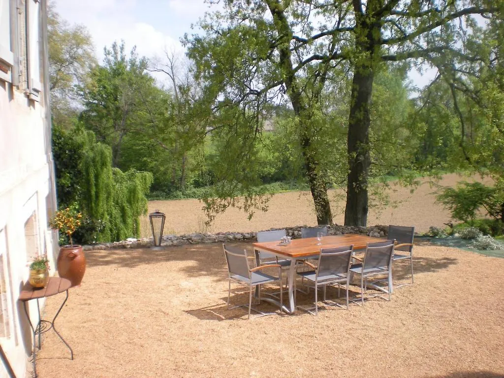 Bed and Breakfast Manoir Larcouillet Merles 0*,
